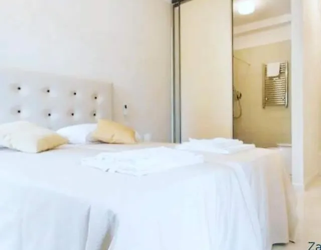 Let's Go To Bed & Breakfast